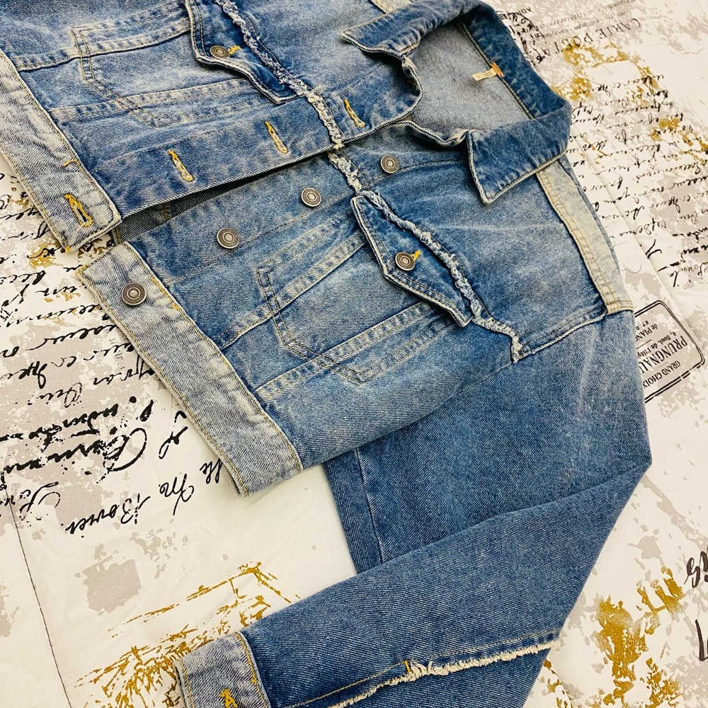 Denim jacket - Picture 3 of 11